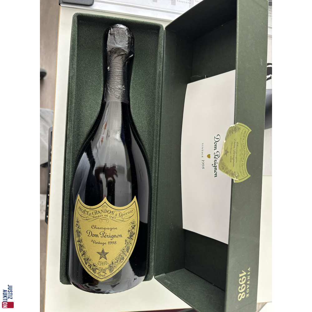 Flasche Dom Perignon Champagne, Vintage 1998